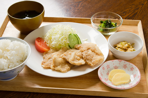 地元食材をしようしたランチメニュー